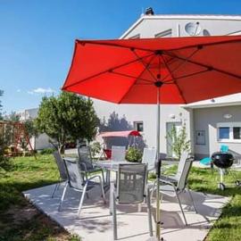Apartments CAPE Deluxe, hotel u gradu Rtina