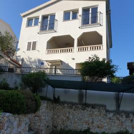 Apartments Zdenka, ξενοδοχείο σε Vinisce