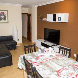 Apartamento Reus 1 - Parking gratuito, hotel em Reus