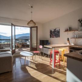 Appartement Talloires vue lac et montagnes, hotel a La Pirraz