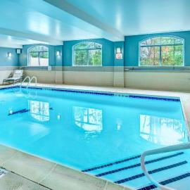 Holiday Inn Express Woodbridge by IHG, khách sạn ở Avenel