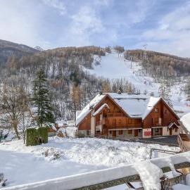 Appartement Pied Piste Luc Alphand 80 M2 Serre Chevalier Chantemerle, hotel in Saint-Chaffrey