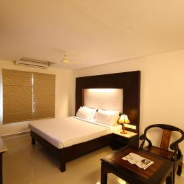 Viesnīca Hotel Crescent Crest Sriperumbudur pilsētā Sriperumbudur