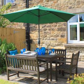 Mona's Cottage, hotel in Berwick-Upon-Tweed