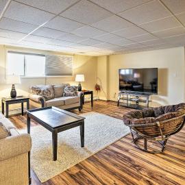 Lakefront Fairbanks Unit, 1 Mile to Pioneer Park!, hotel em Fairbanks