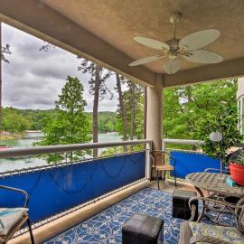 Lakefront Condo w/ Resort-Style Amenities + Marina, hotel in Salem