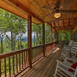 A Sunset Dream' - Upscale Blue Ridge Cabin!, hotel in Cherry Log