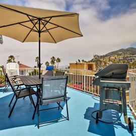Ocean-View Home - Walk to Avalon City Center!