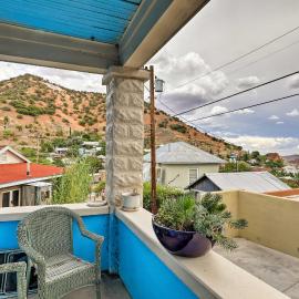 'St Patrick' Apartment in the Heart of Bisbee, хотел в Бисби