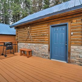 Soldotna Cabin w/ Essentials- 4 Mi to Fishing, hotel u gradu 'Soldotna'