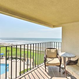Summer Winds Resort Condo w/ Ocean Views!, Hotel in Atlantic Beach