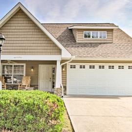 2 Bed Home, Garage, Seasonal Pool, Island 2 Miles!