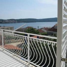 Ljiljana Apartment, hotel a Okrug Gornji