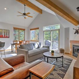 Riverfront Silverthorne Condo Near Skiing!, hotel Silverthorne-ban