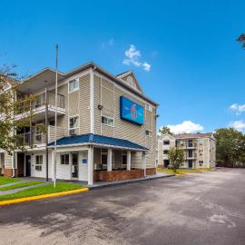 Studio 6 Extended Stay - Jacksonville, FL - South، فندق في جاكسونفيل