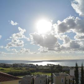 Eden Heights - Chlorakas Paphos - Sea View Luxury 2 Bed Apt By Yiota, hotel in Khlorakas