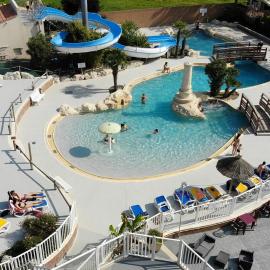 Camping Le Royan, hôtel à Royan