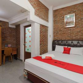 RedDoorz Syariah near Jalan Asahan Pematang Siantar, hotel in Pematangsiantar