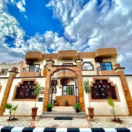 The Castle Hotel & studios, hótel í Dahab