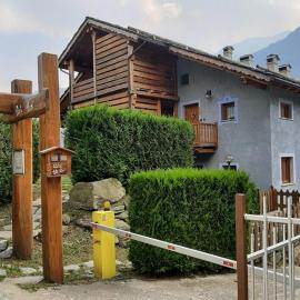 Casa Vacanze Roure " BAITA PECIT PARI"