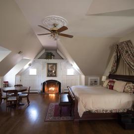Stafford House Bed & Breakfast, хотел в Феърфакс