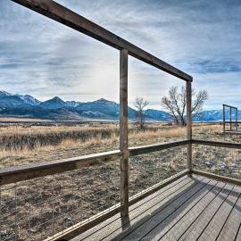 Romantic Gem w/ Mtn Views! Day Trip to Yellowstone