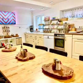 New Hostel Berlin Mitte FREE SNACK hot tea and coffee, hotel din Berlin