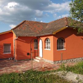 Rozsa Haz, hotel Csernelyen