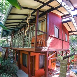 Coyote Rooms, hotel v destinaci Cabuya