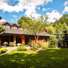 Agat Hotel, hotel em Lódź