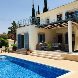Beach villa Gladiolus, hôtel à Neokhorio