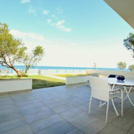 Amoutsa Seaside Villa, hotel v destinaci Kolimvárion