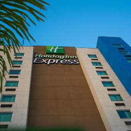 Holiday Inn Express Saltillo Zona Aeropuerto by IHG, hotel in Saltillo