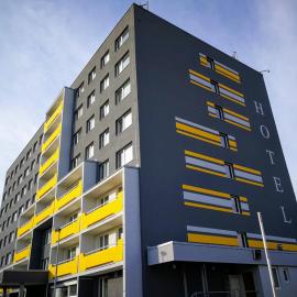 Hotel Terek, hotel di Stěti