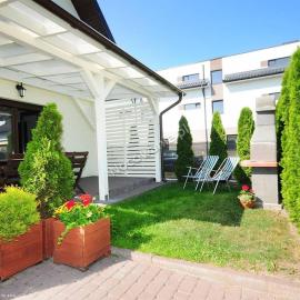 Domki letniskowe,apartamenty Wczasowa 8a, hotel in Sianozety