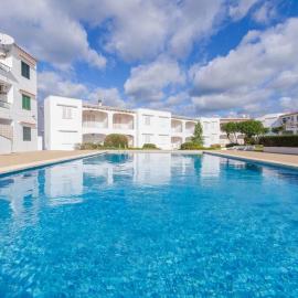 Apartamento holidays, hotel in Cala en Porter