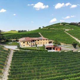 Costa di Bussia, hotel din Monforte dʼAlba