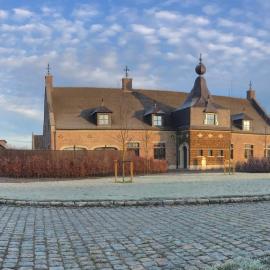 Ask Lily，Westmeerbeek的飯店