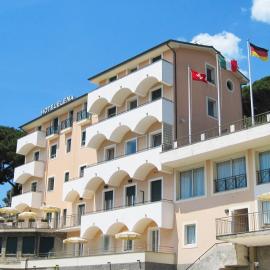 Hotel Elena、レッコのホテル
