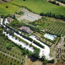 Agriturismo Pomod’oro, hotel v destinácii Torre San Patrizio