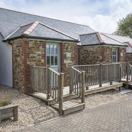 4 Keeper's Cottage, Hillfield Village, hotel in Dartmouth