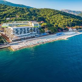 Carine Hotel Park, hotel u gradu 'Bijela'