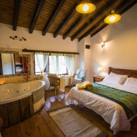 Casa rural La Tenada, hotel i Los Narros