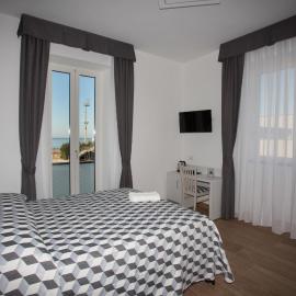 Guesthouse Porto di Roma, hotel din Civitavecchia