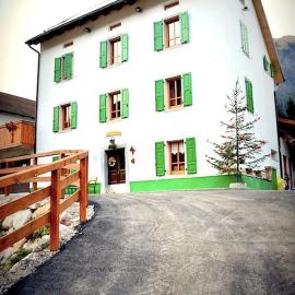 Agriturismo Plan Da Crosc, hótel í Prato Carnico