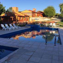 COMPLEJO DEL MIRADOR con piscina climatizada de octubre a abril, מלון בפוטררו דה לוס פונס