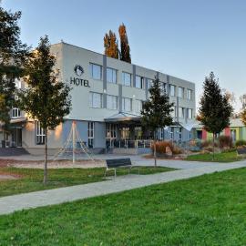 Hotel Bílý Páv, hotel sa Benátky nad Jizerou