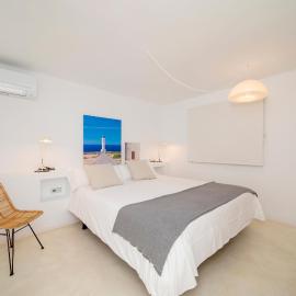 Apartamentos Roca Plana, hotel in Es Pujols
