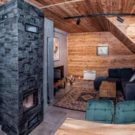 Bury Miś, hotell i Jaworki