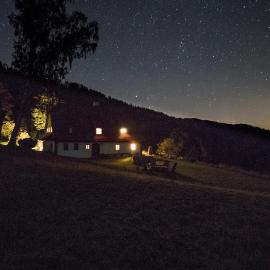Chalet Hinterbreiteneben, hotel in Lunz am See